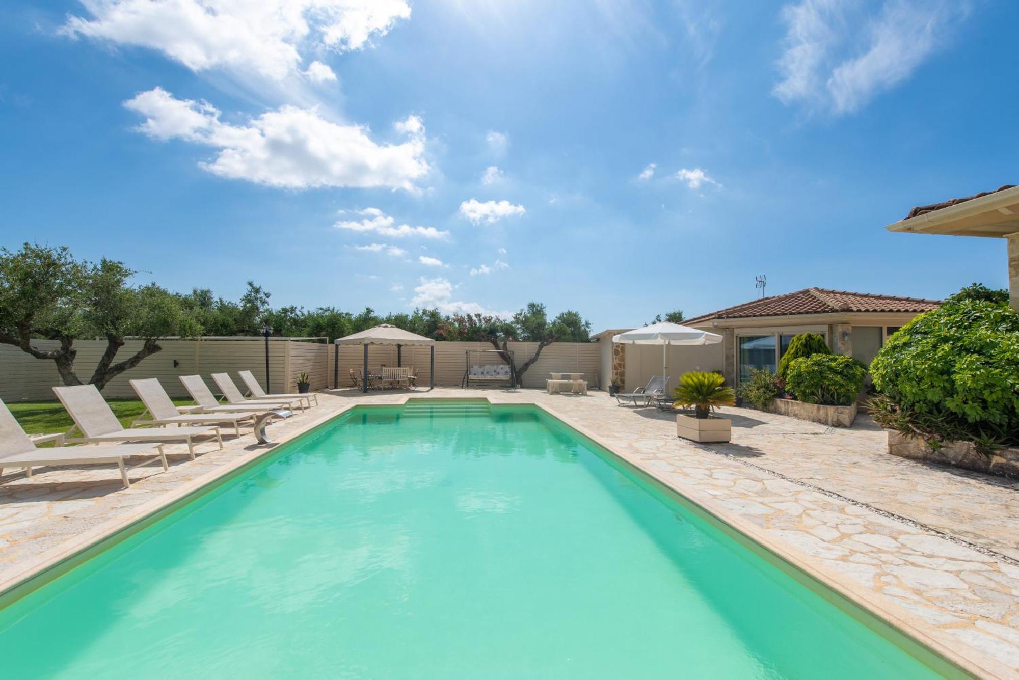 Eleni'S Family Villa Laganas Exterior photo
